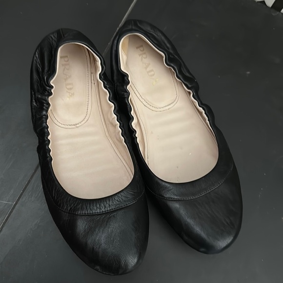 PRADA elastic heeled basic ballet flats, preloved good condition. - Picture 1 of 5
